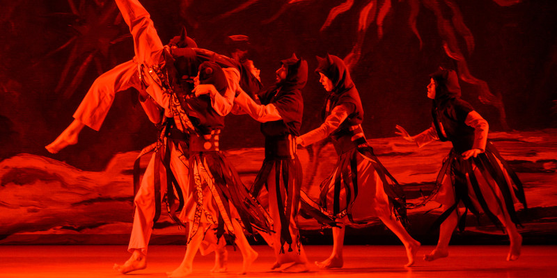 Espectacle de dansa inspirat en les festes tradicionals del Pirineu